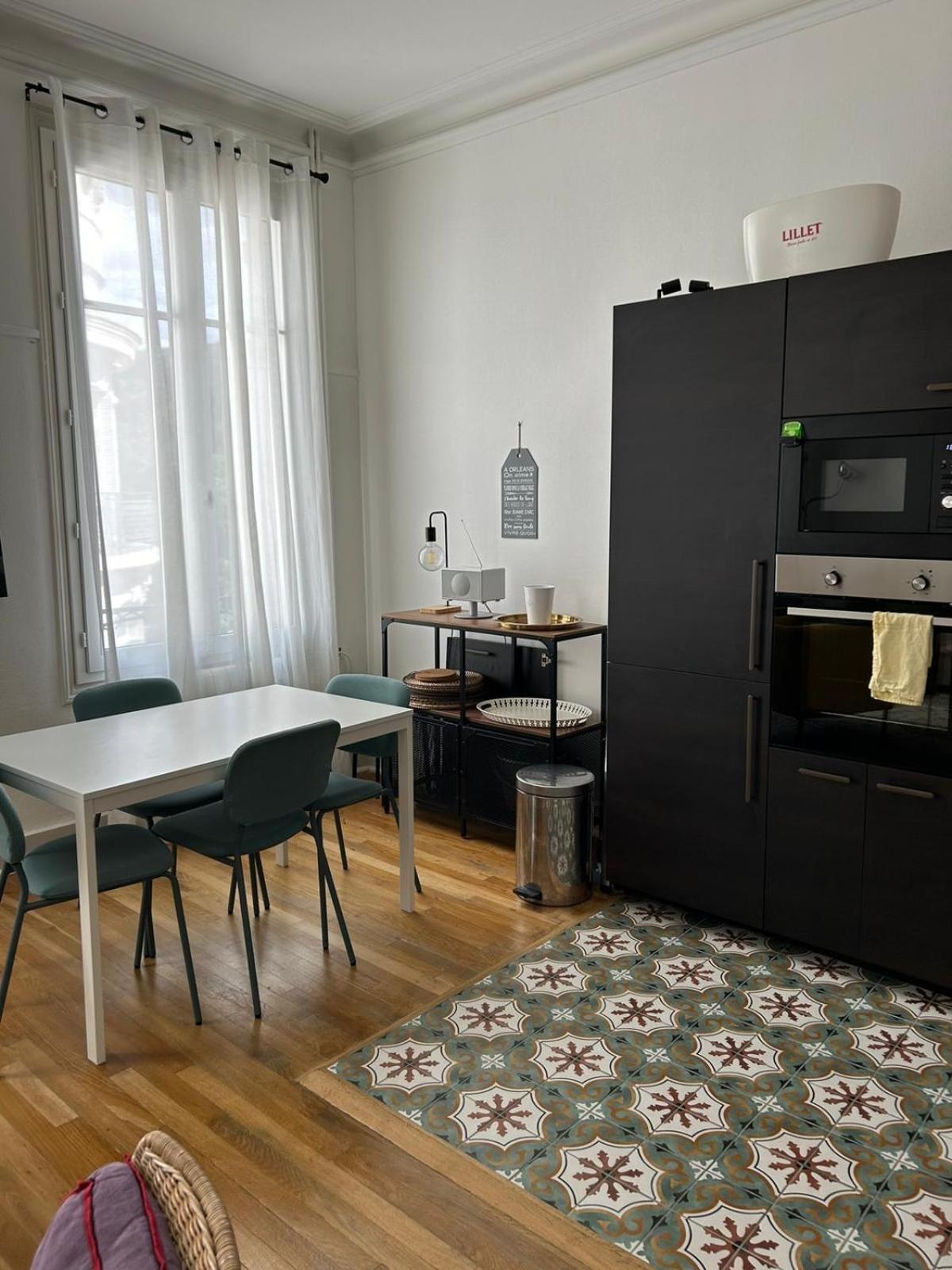 אורליאן Martroi - Coeur De Ville - 3 Pieces 80 M2 Tv - Internet Haut Debit - Loisirs Et Affaires מראה חיצוני תמונה